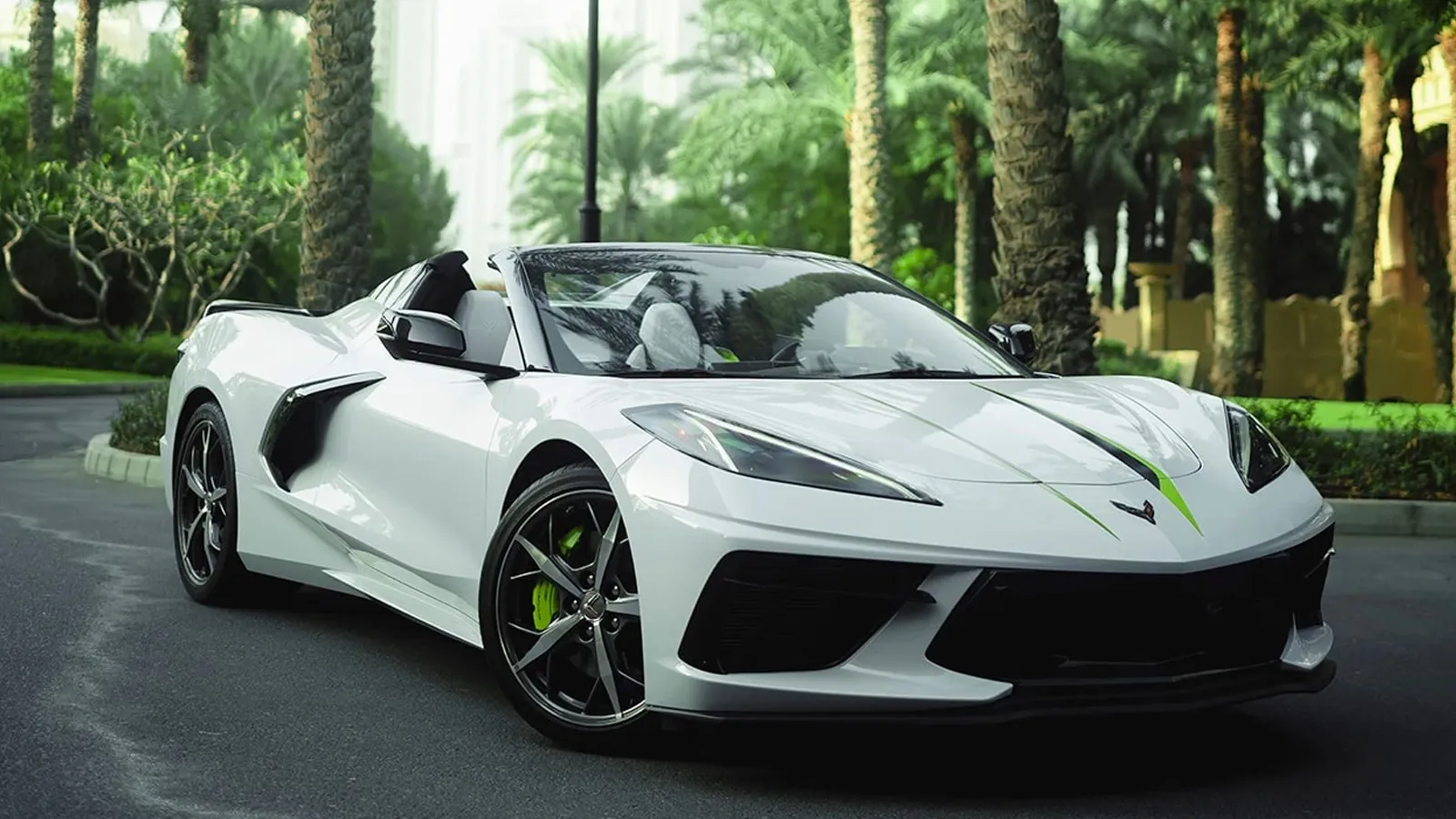 Chevrolet Corvette C8 White