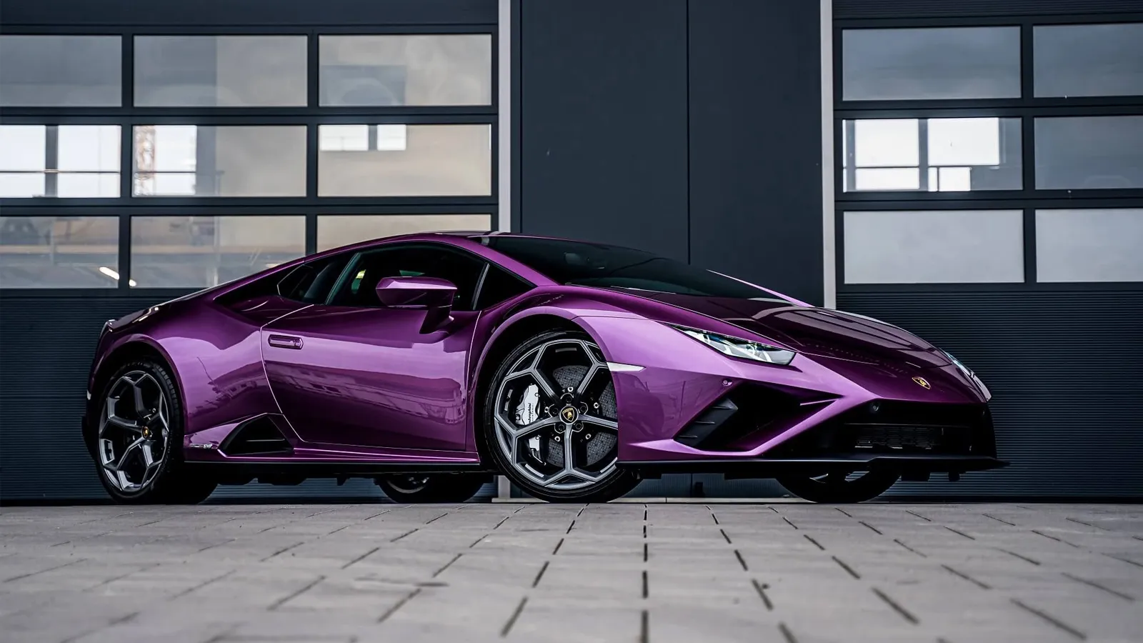 Lamborghini Huracan Evo Purple