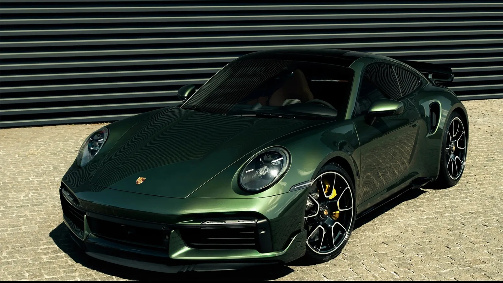 Porsche 911 Turbo S (992) Green